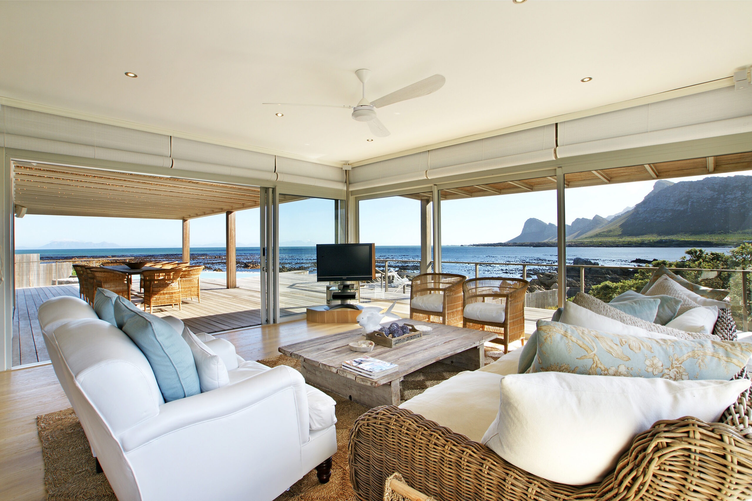Accommodation in Pringle Bay: Your Guide to a Relaxing Coastal Stay